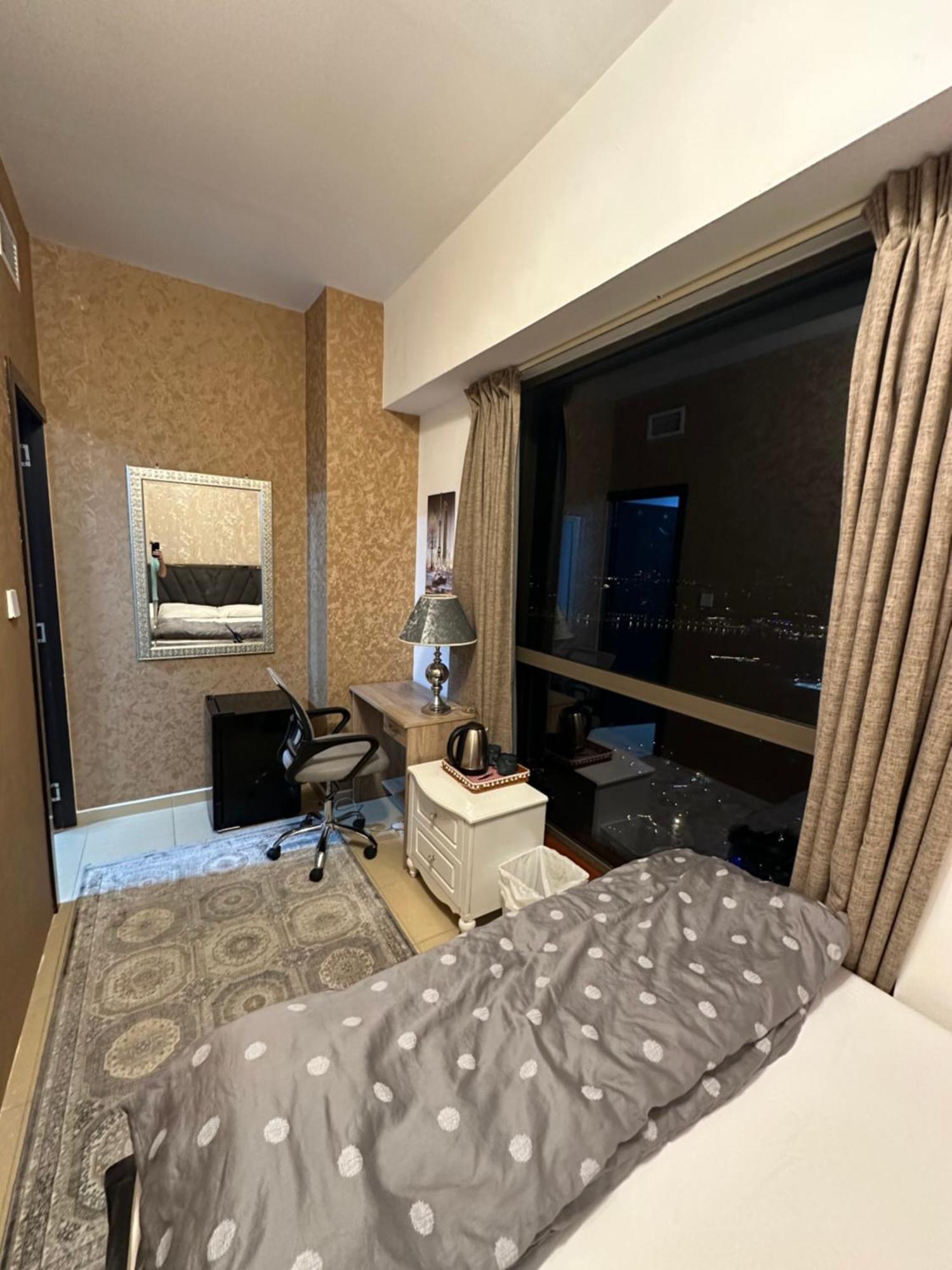 Fabulous Palm View Apartment Dubai