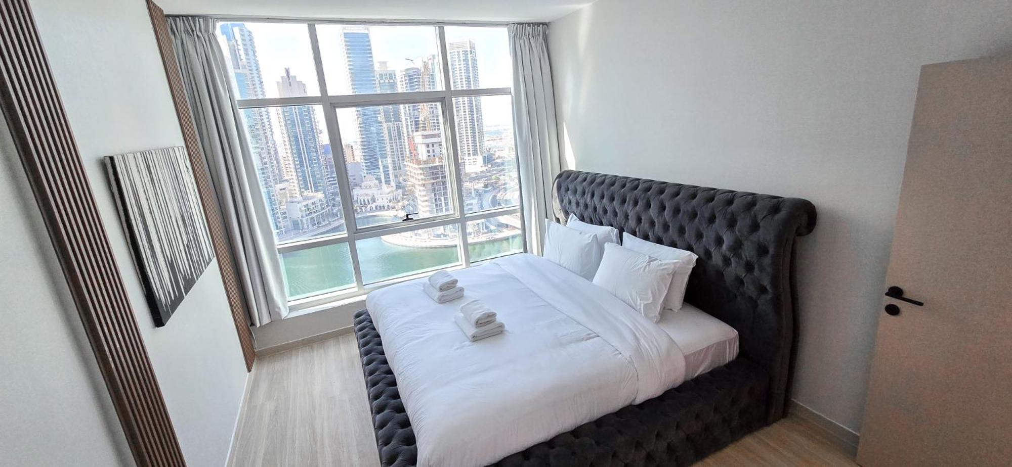 Marina View Spacious 2 Bhk Apartment Dubai