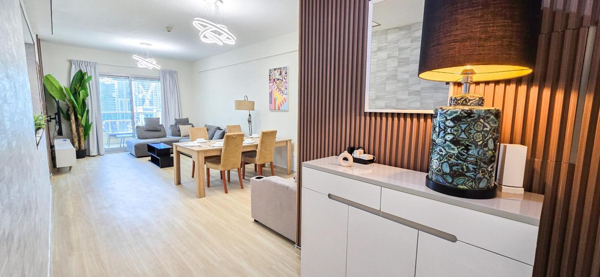 Marina View Spacious 2 Bhk * Dubai