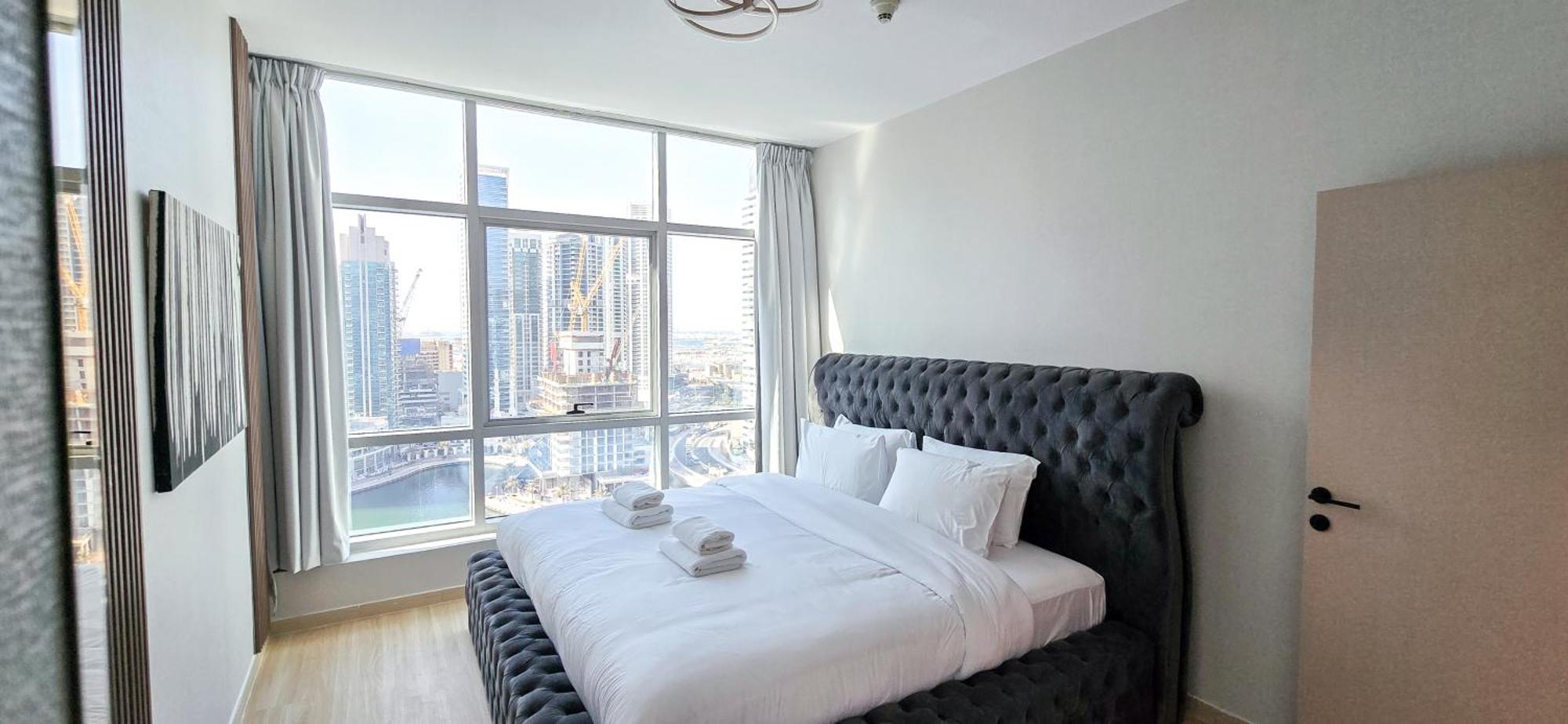 Marina View Spacious 2 Bhk Apartment Dubai