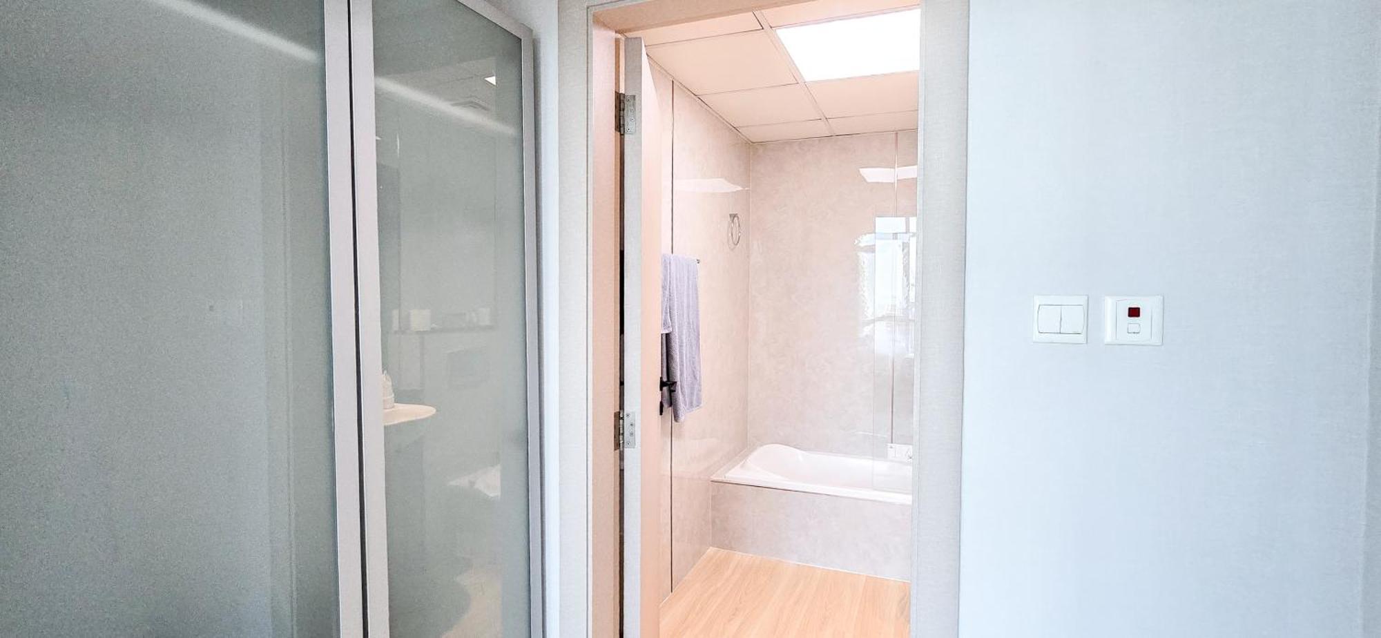 Marina View Spacious 2 Bhk * Dubai