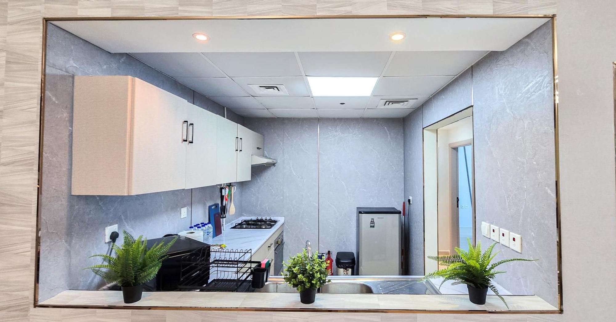 Marina View Spacious 2 Bhk Apartment *