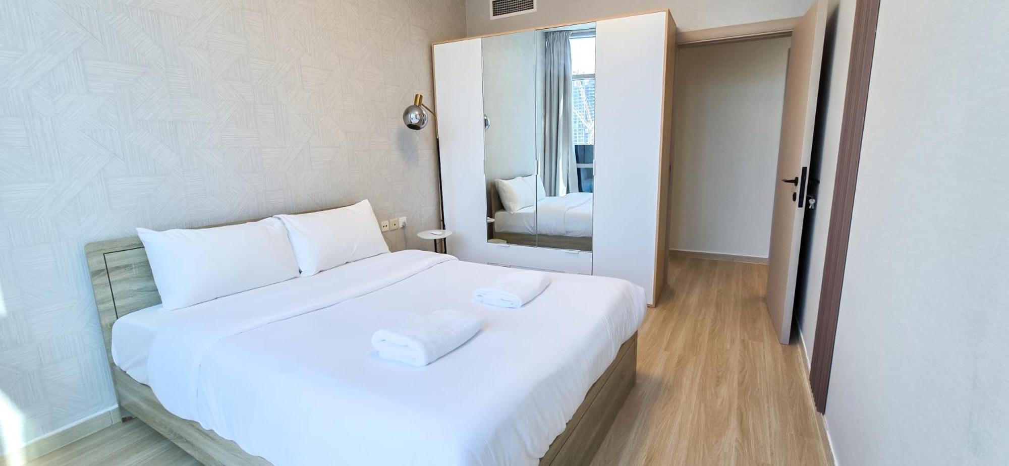 Marina View Spacious 2 Bhk Dubai