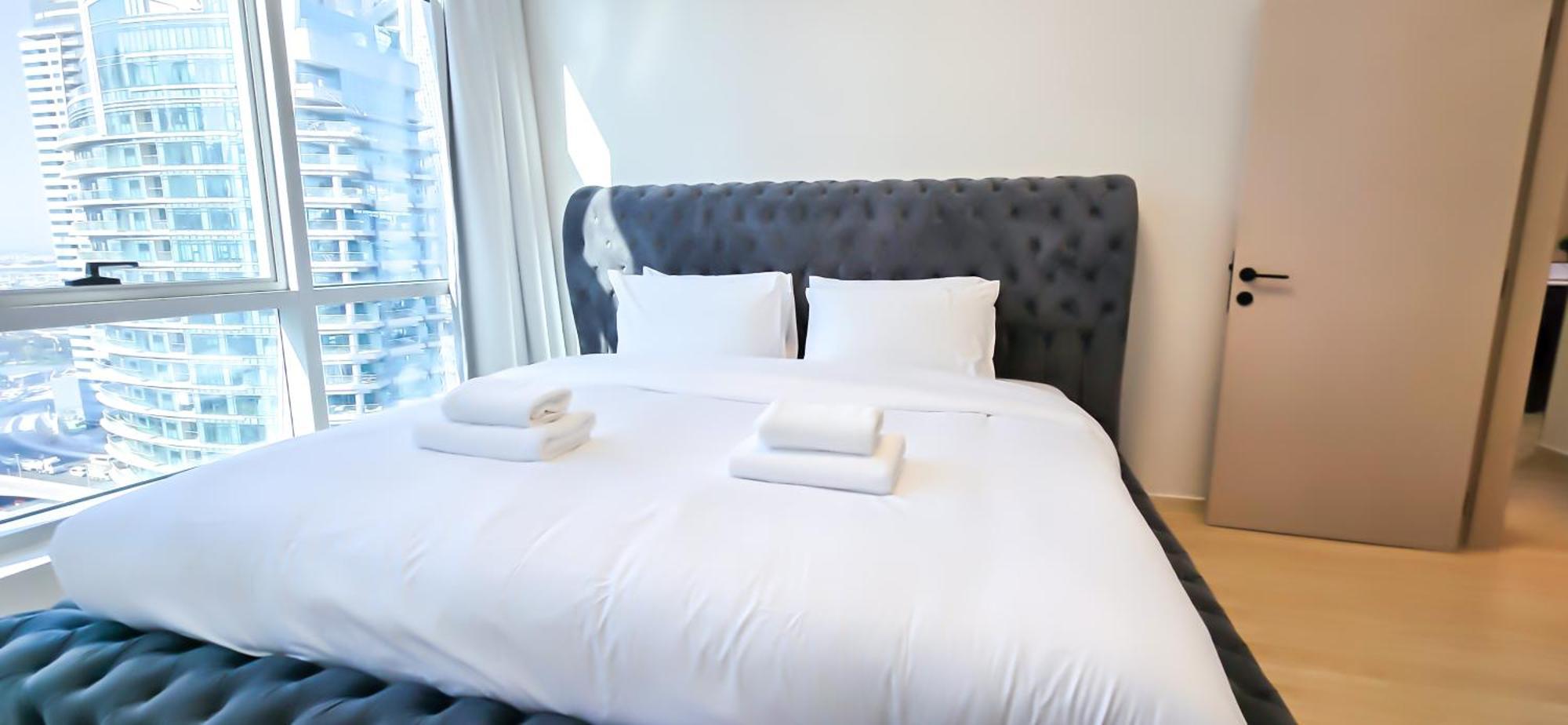 Marina View Spacious 2 Bhk Apartment *