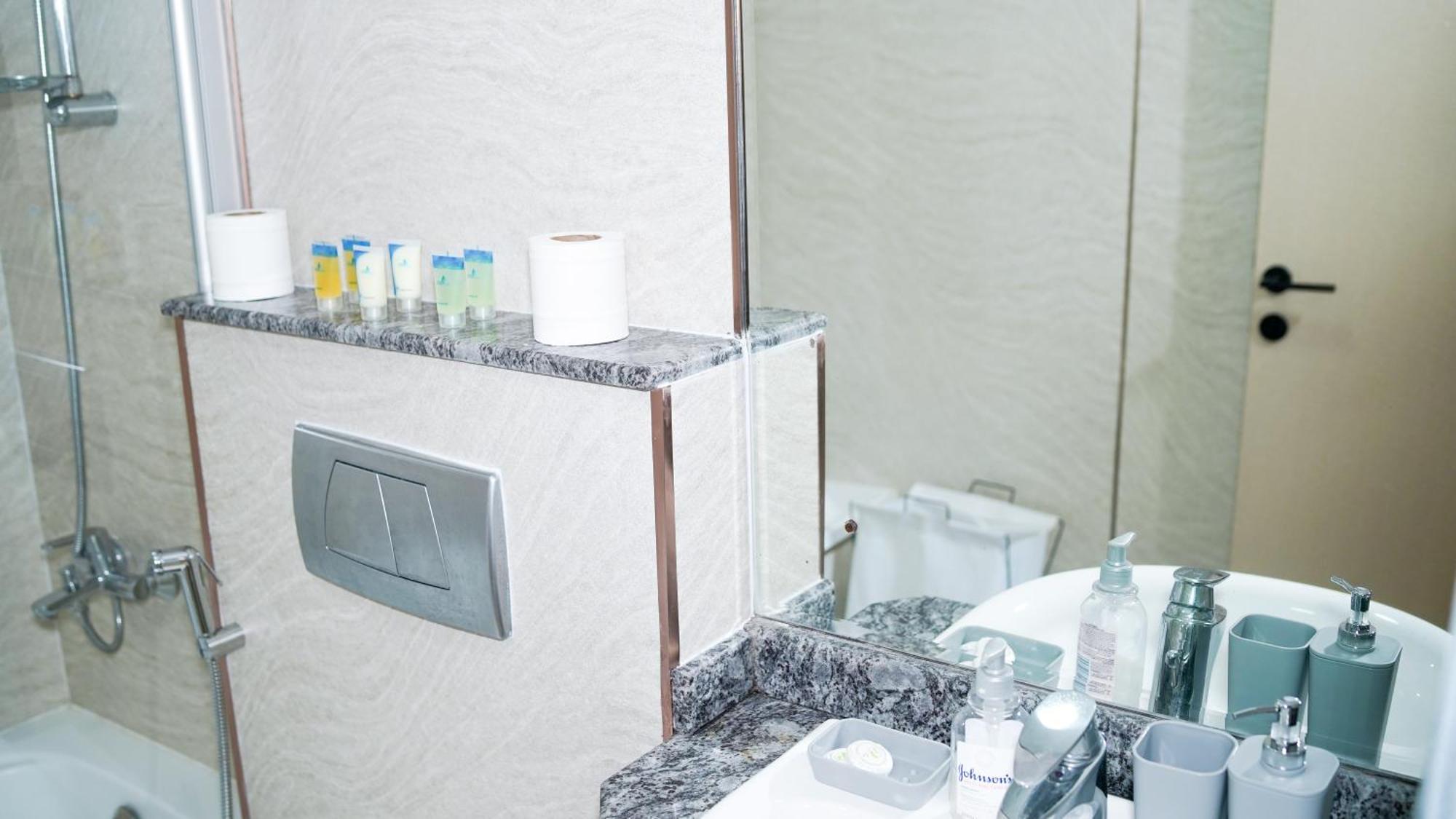 Marina View Spacious 2 Bhk *