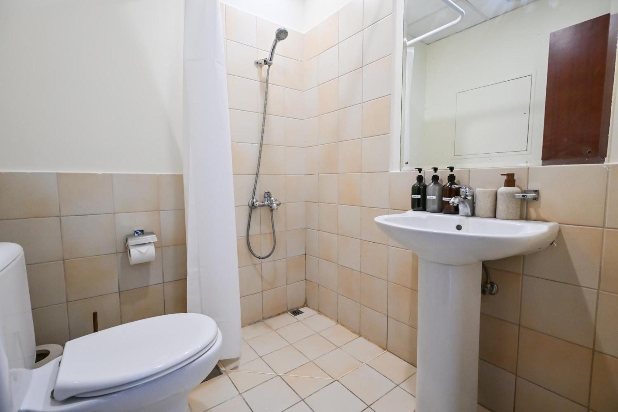 7 Beds - Jbr 3 Min Walk Dubai