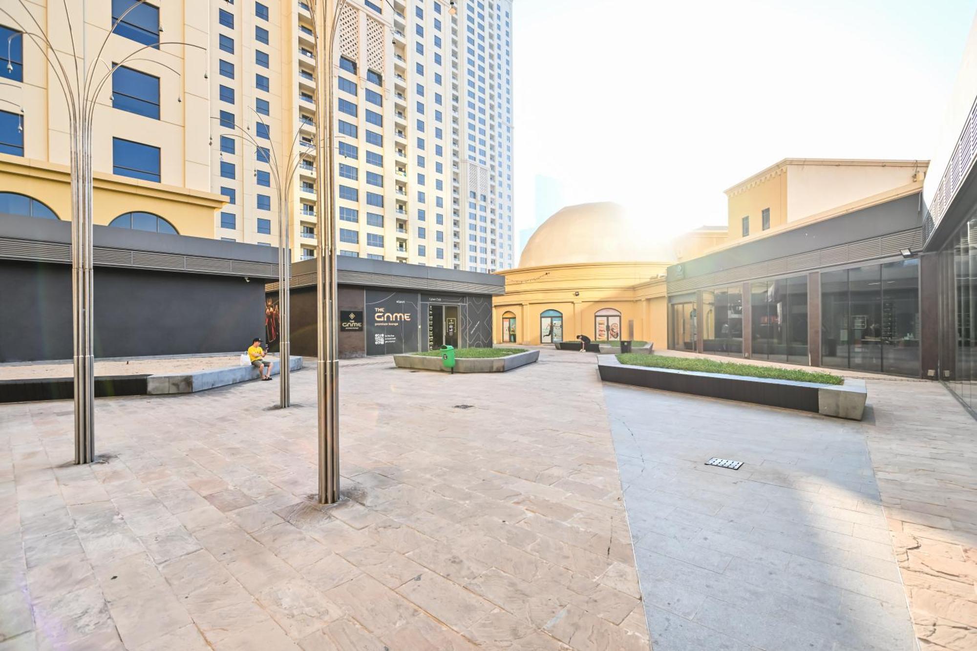 7 Beds - Jbr 3 Min Walk *