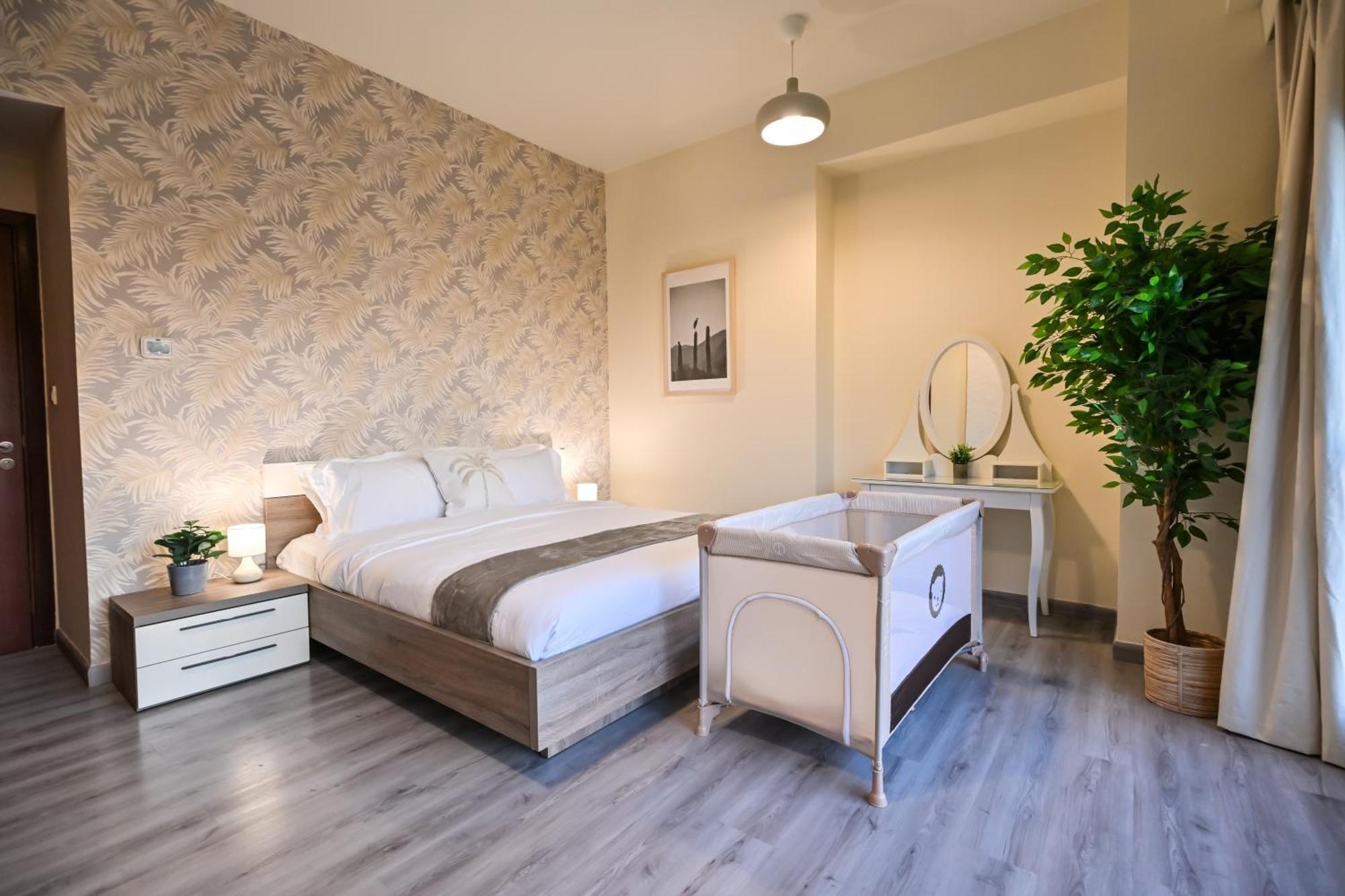 7 Beds - Jbr 3 Min Walk Apartment