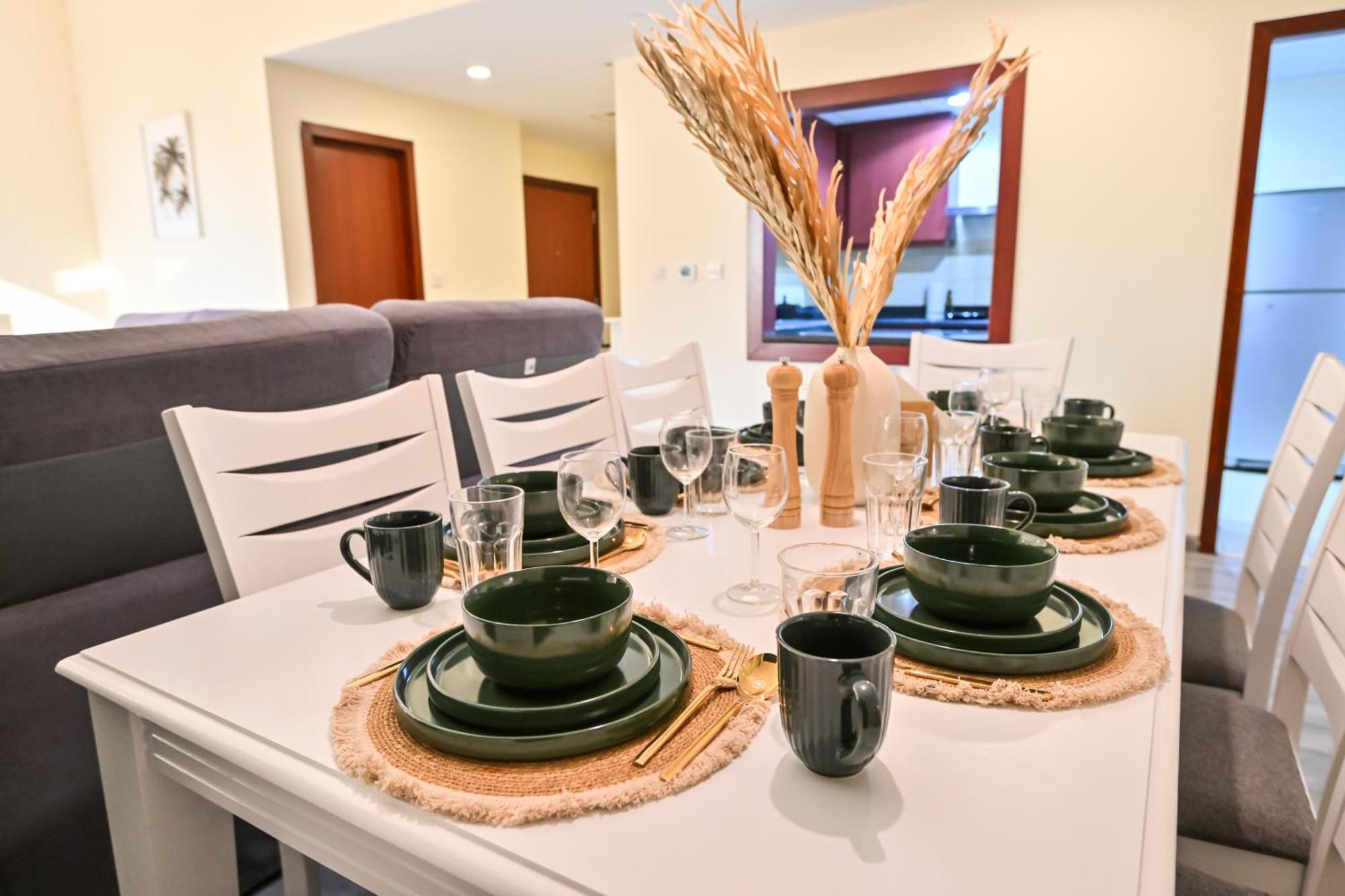 7 Beds - Jbr 3 Min Walk Dubai