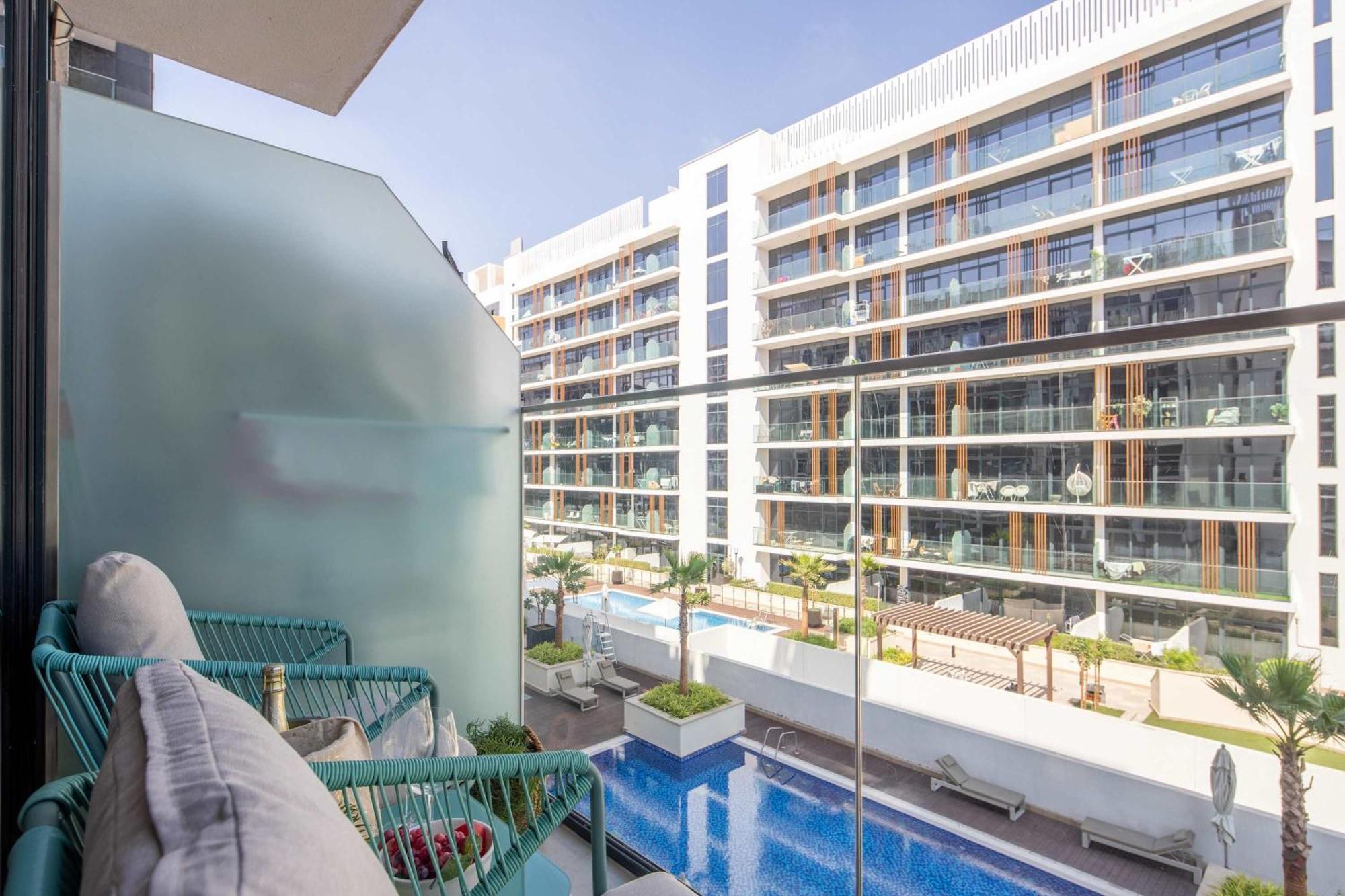 Frank Porter - Azizi Riviera 28 Apartment