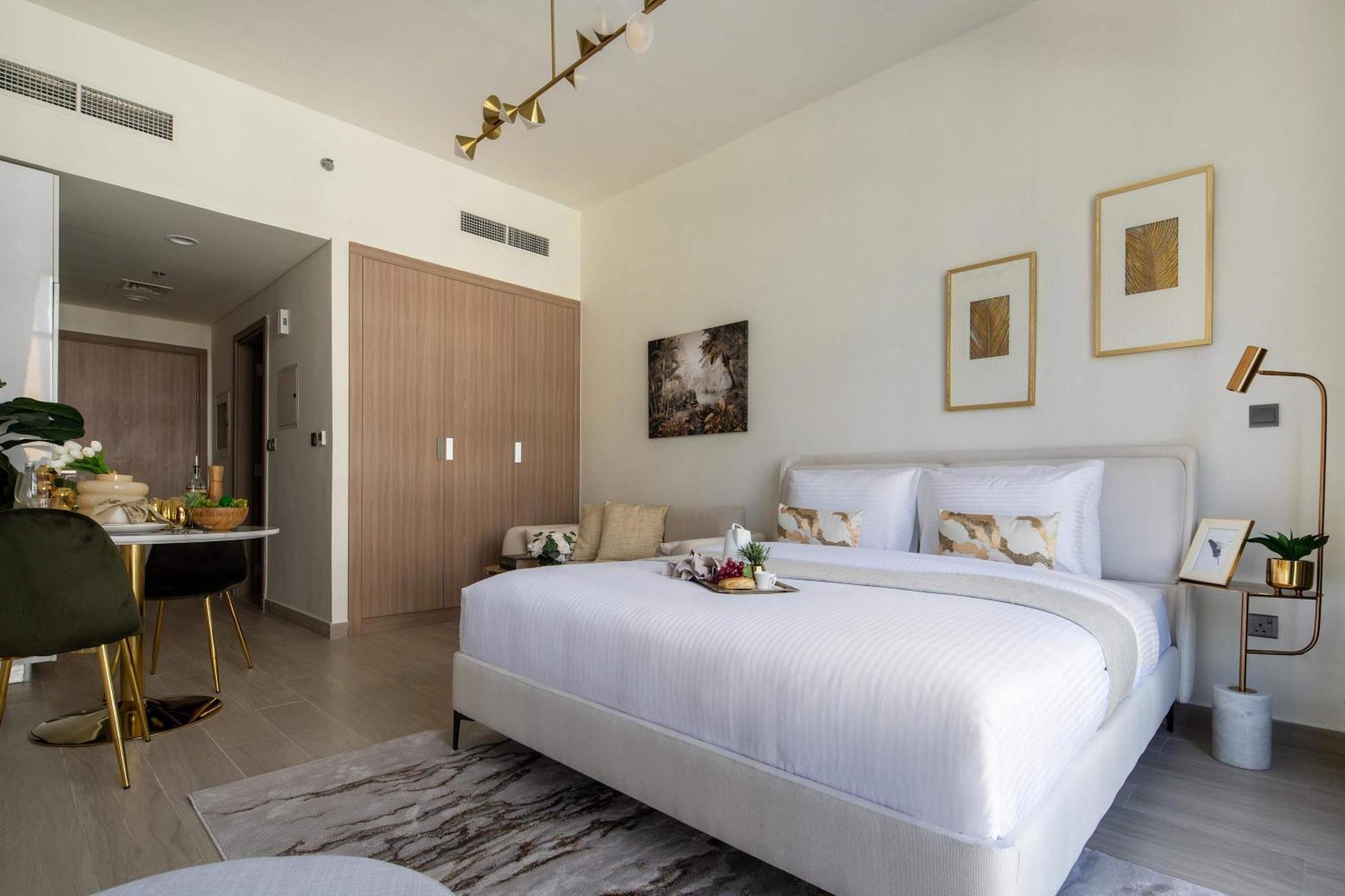 Apartment Frank Porter - Azizi Riviera 28