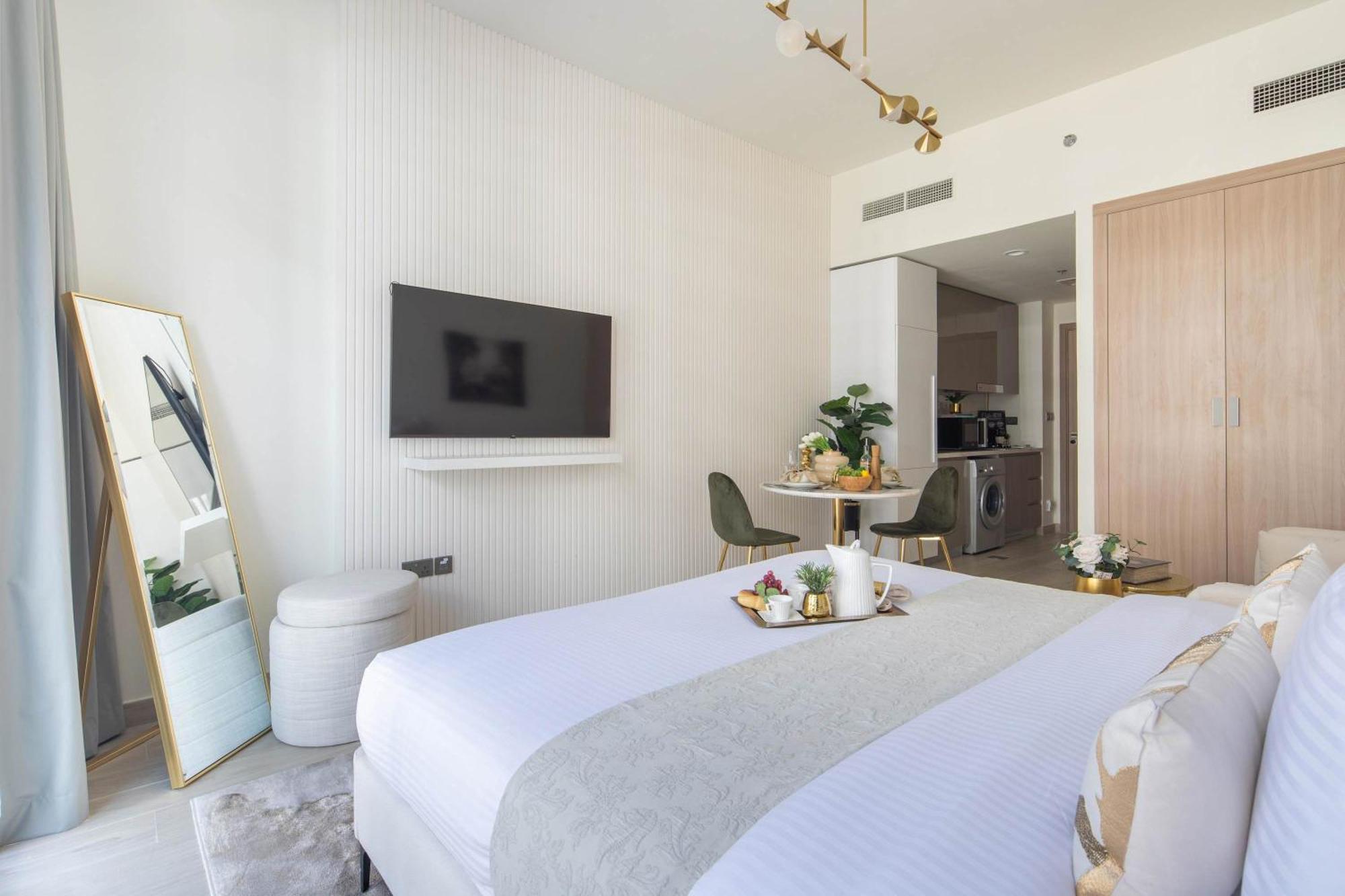Apartment Frank Porter - Azizi Riviera 28 Dubai