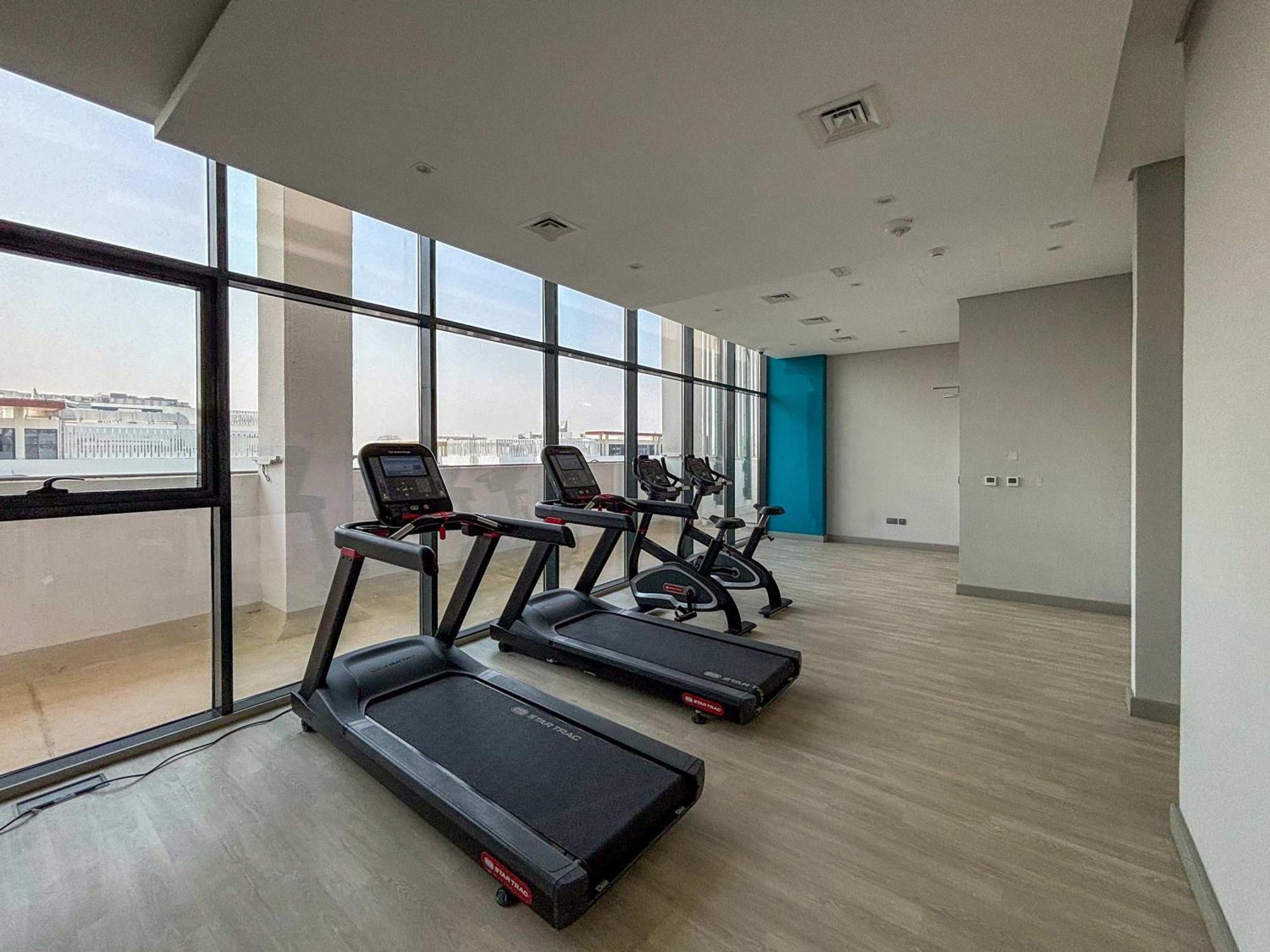 Apartment Frank Porter - Azizi Riviera 28