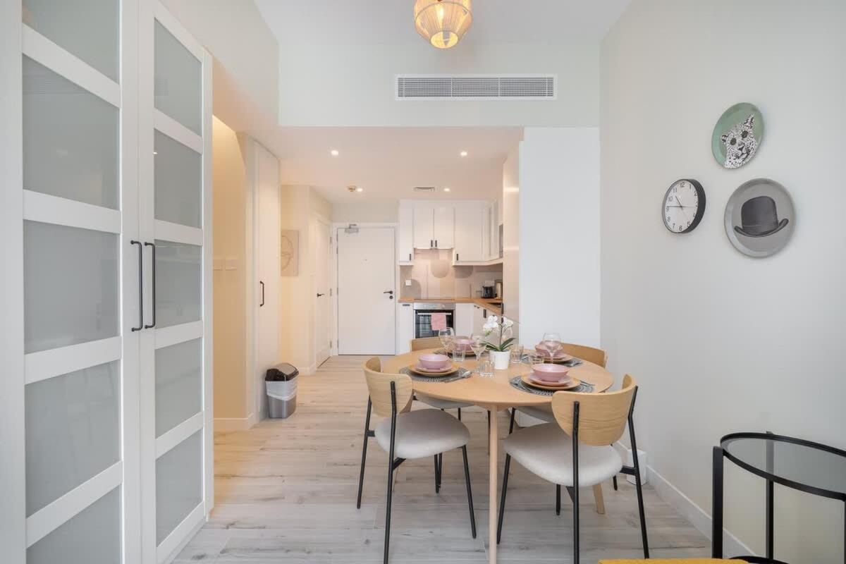 Spectacular 1-bedroom Perfect For 4 In The Greens Dubai