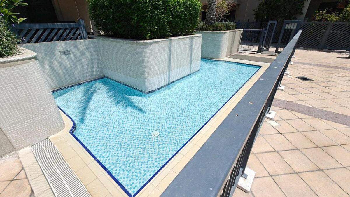 Apartment Spectacular 1-bedroom Perfect For 4 In The Greens Dubai