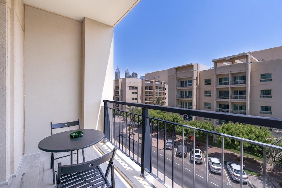 Spectacular 1-bedroom Perfect For 4 In The Greens Dubai