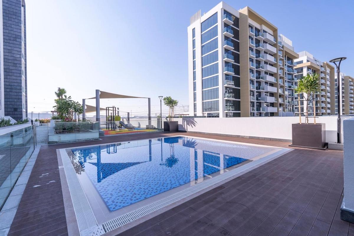 Lovable Studio With Street View At Azizi Riviera In Meydan One *