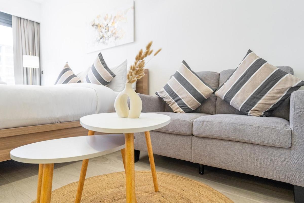 Lovable Studio With Street View At Azizi Riviera In Meydan One Dubai