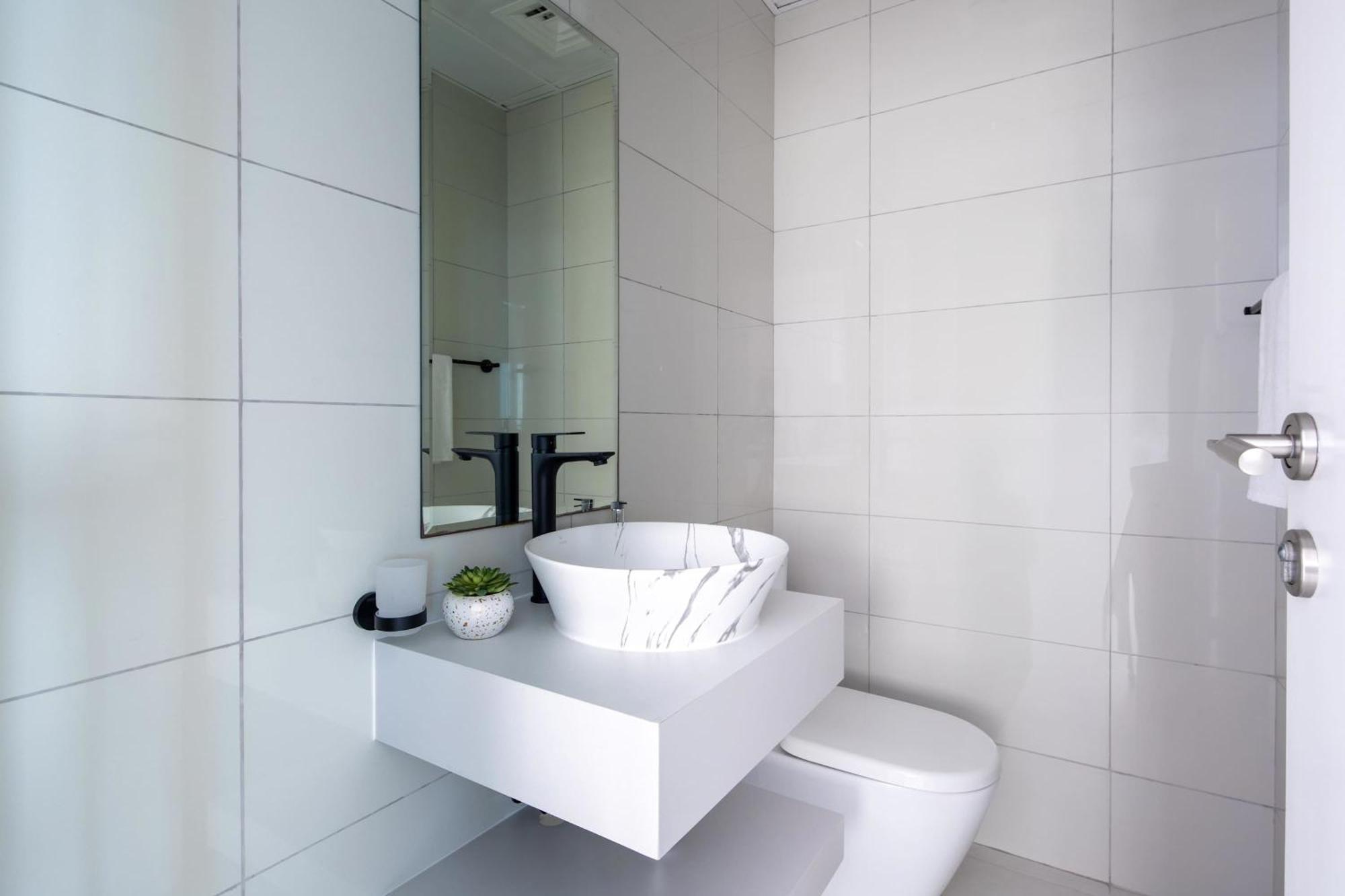 Apartment Frank Porter - The Residences At Business Tower *