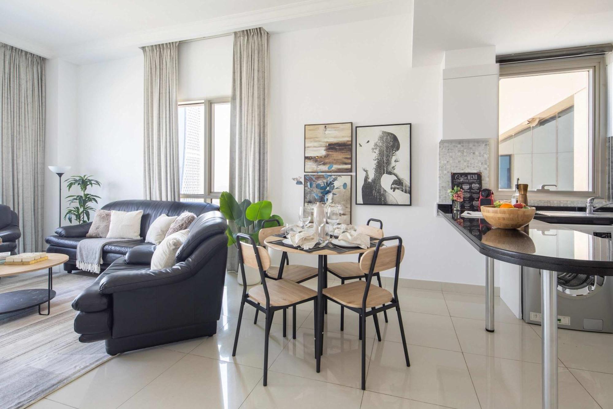 Frank Porter - The Residences At Business Tower *