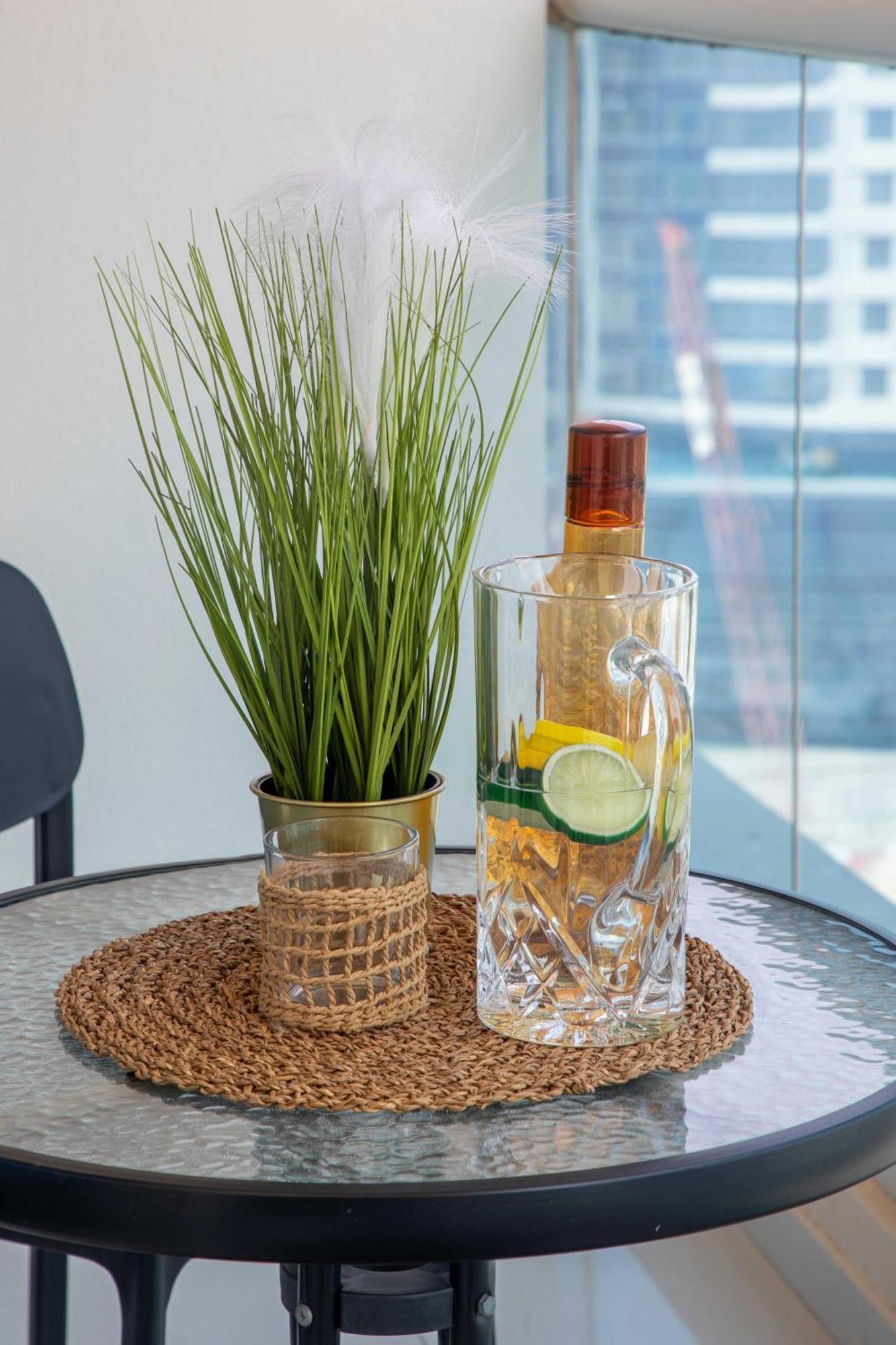 Apartment Frank Porter - The Residences At Business Tower