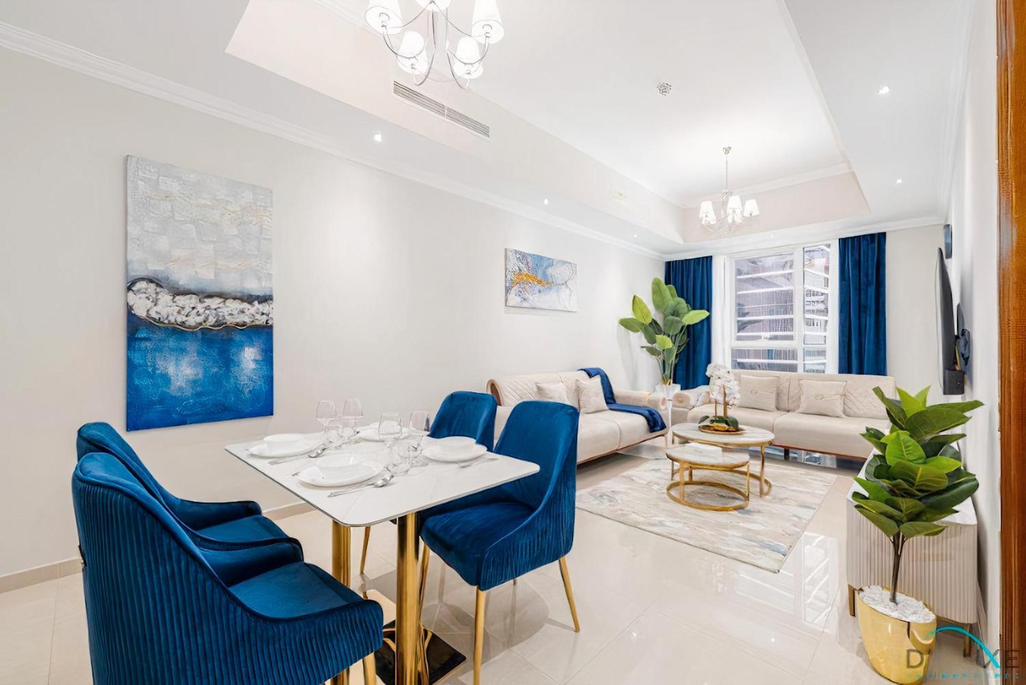 Dunya Tower Luxury And 2 Min Walk To Mall And Burj Khalifa In Heart Of Downtown Apartment Dubai