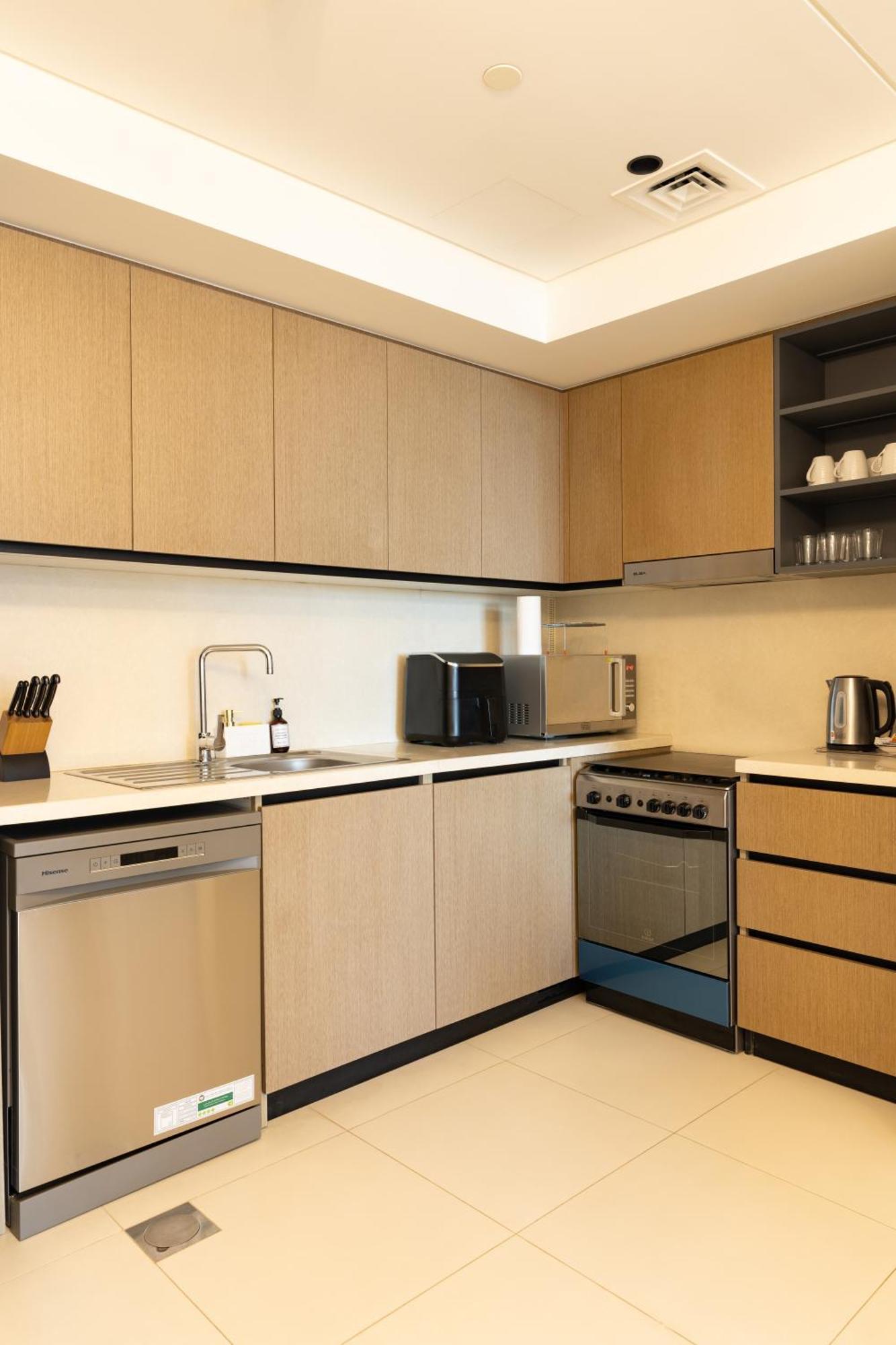 Downtown Luxury By Mall & Burj Khalifa Apartment *