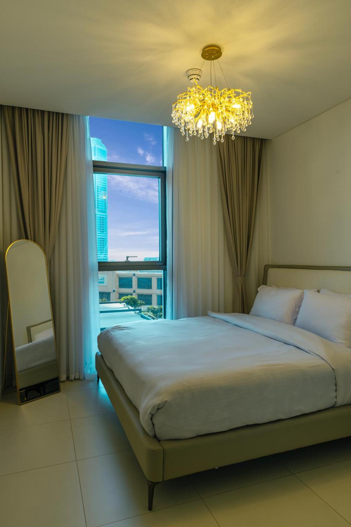 Apartment Downtown Luxury By Mall & Burj Khalifa Dubai