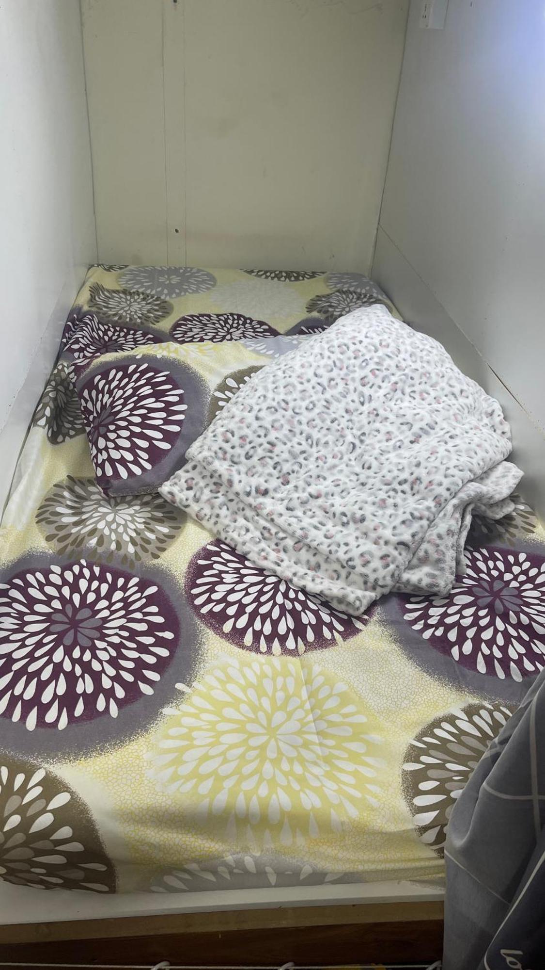 Royal House Capsule Capsule hotel