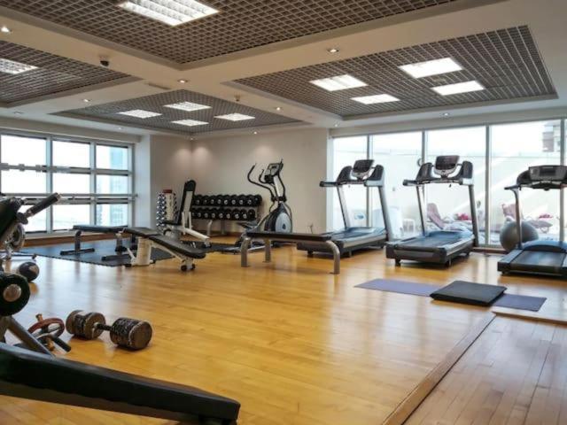 Stunning - High Floor - Canal View - Goldcrest Exectutive Tower *
