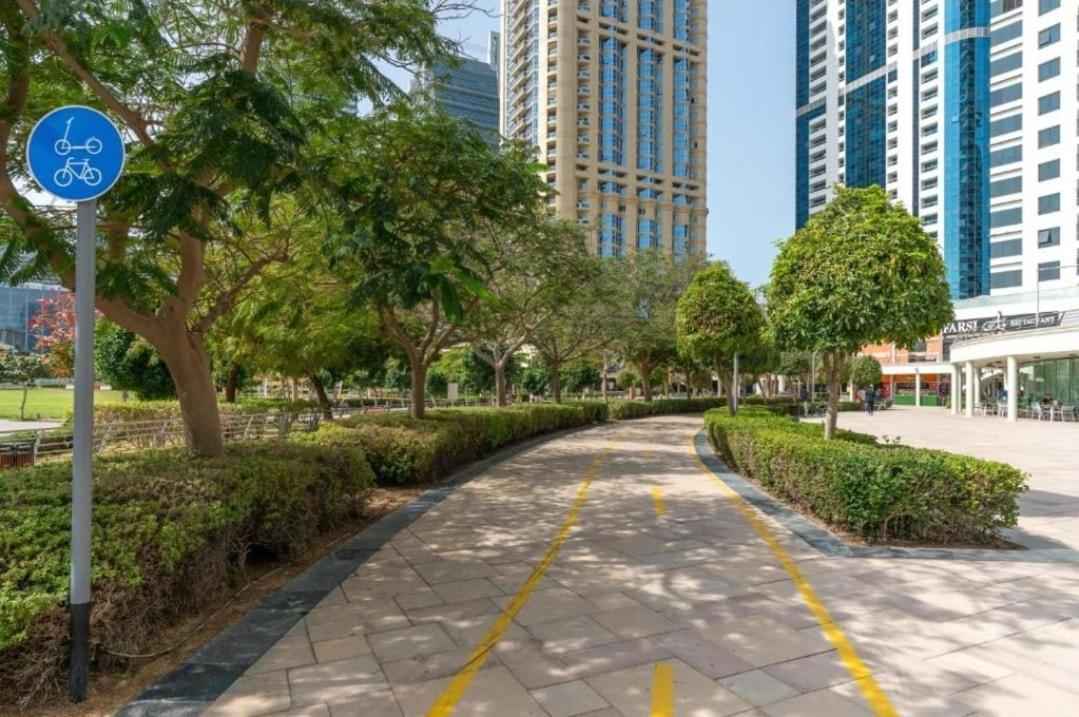 Apartment Stunning - High Floor - Canal View - Goldcrest Exectutive Tower *