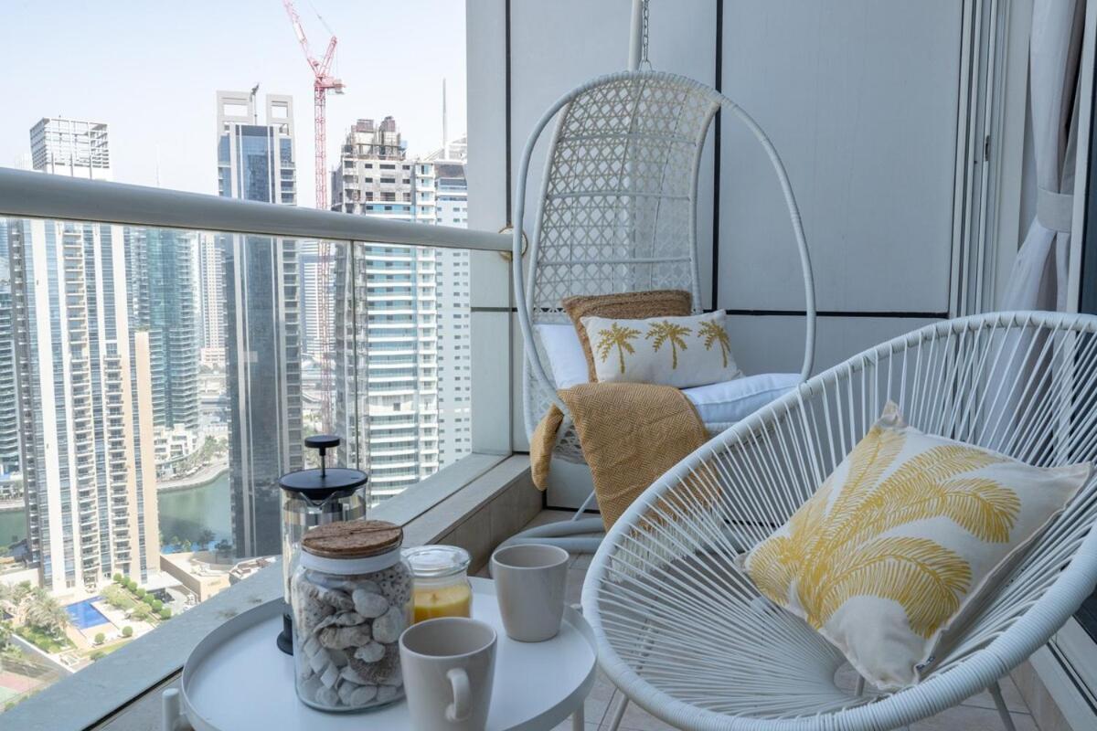 Stylish Studio With Breathtaking City Views In Marina Apartment Dubai