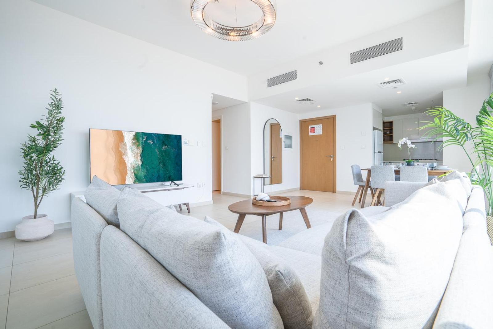 Rh - Burj Khalifa View, 03br With Maid's Room, 7 Mins Walk To Burj Khalifa