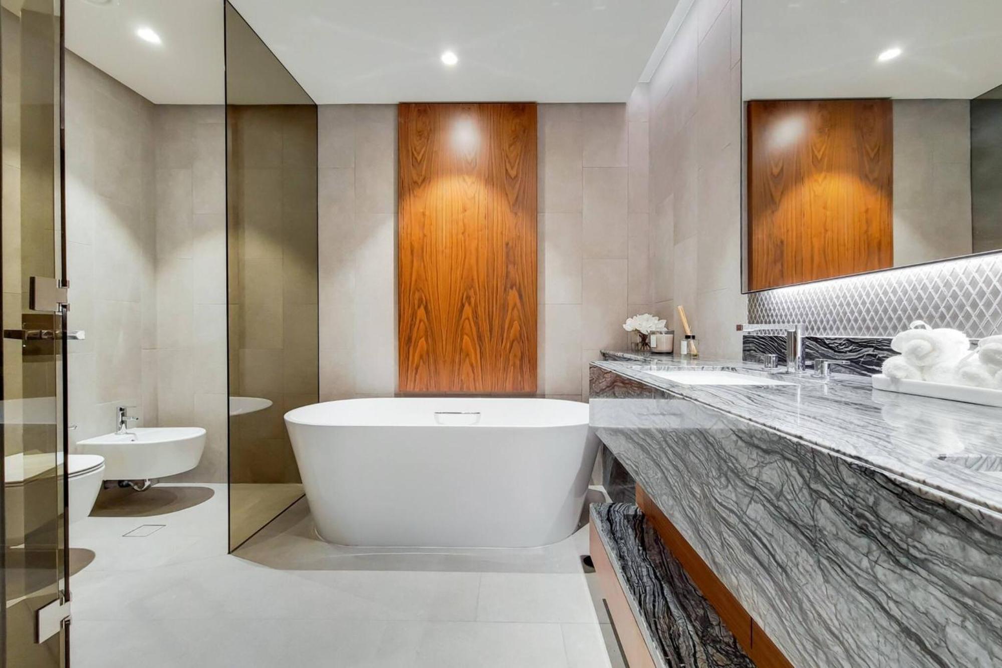 4 Bed With Marina Views In Jumeirah Dubai