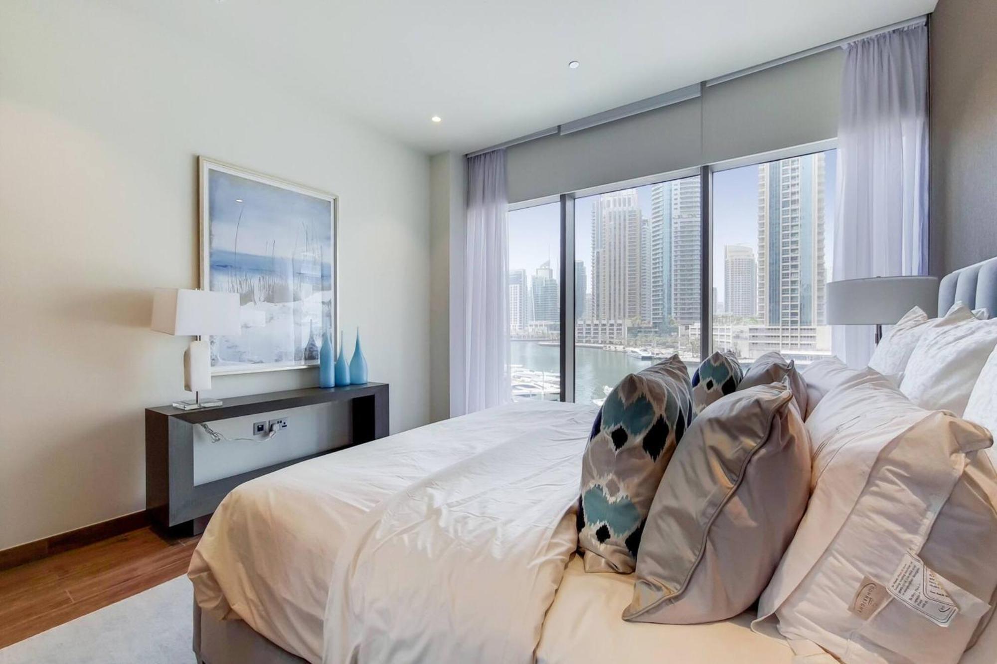 4 Bed With Marina Views In Jumeirah *