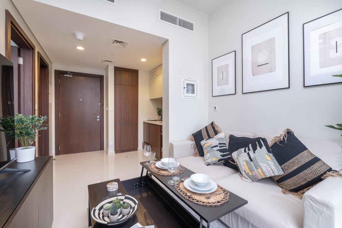 Awesome 1-bedroom With Burj Views At Vera Tower In Business Bay Apartment