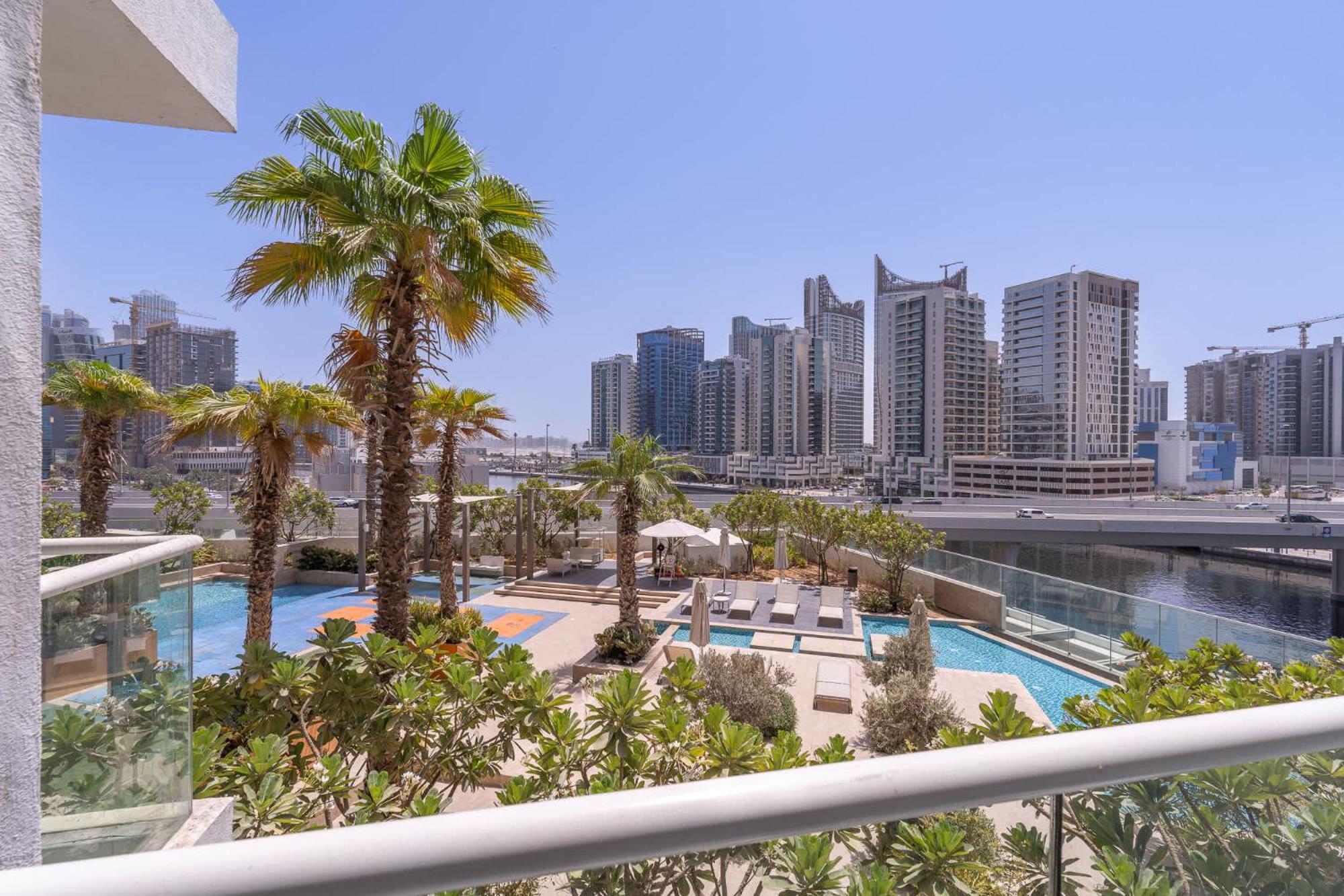 Cozy Perfect For 4 At Damac Maison Prive Apartment Dubai