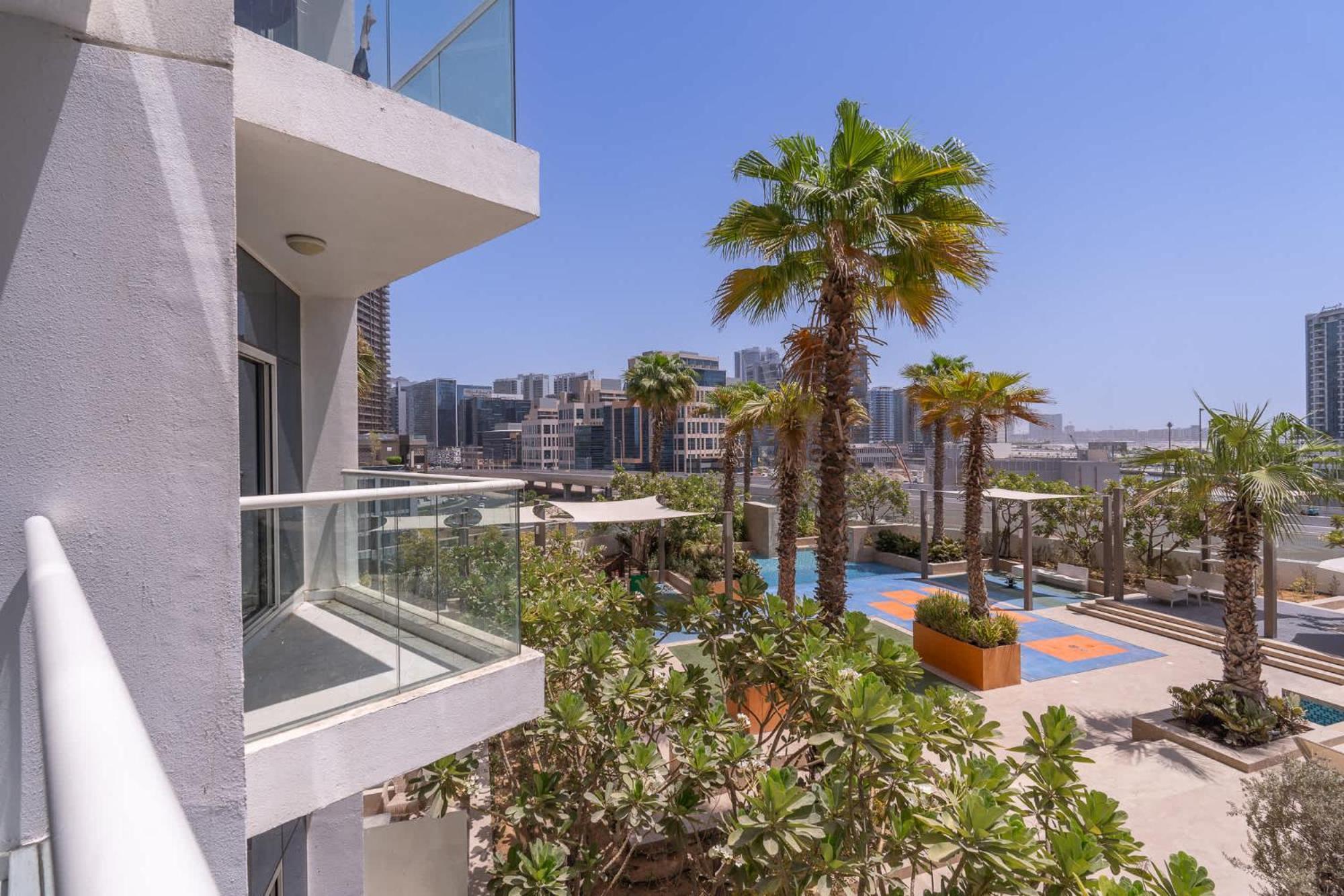 Apartment Cozy Perfect For 4 At Damac Maison Prive Dubai