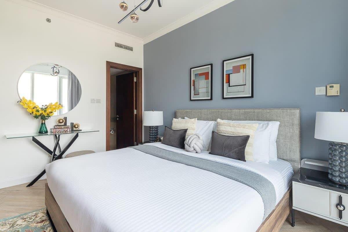Daniels 1br At The Greens With Golf Course View Dubai