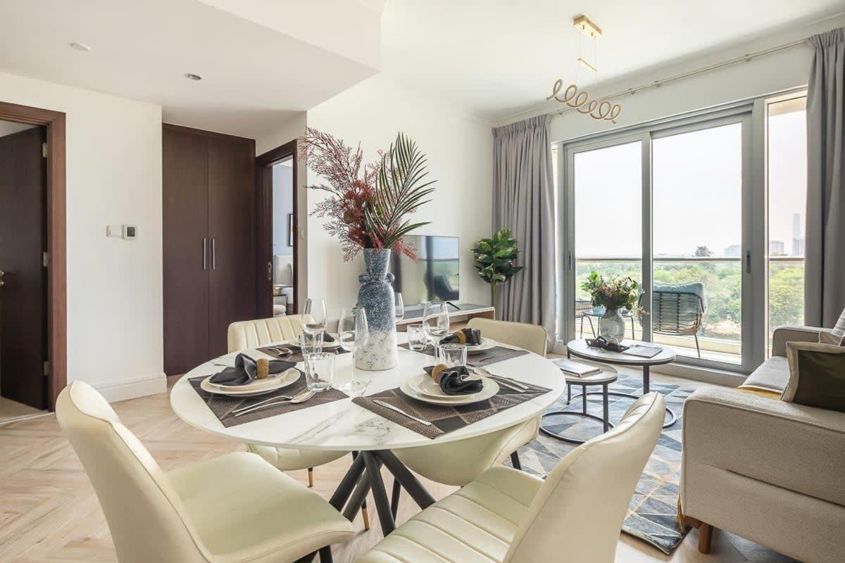 Daniels 1br At The Greens With Golf Course View Dubai