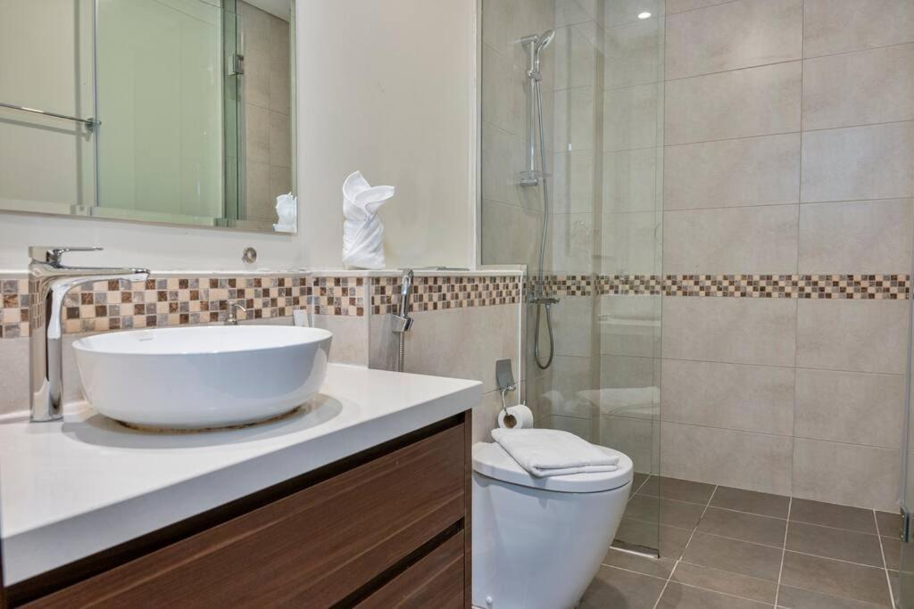 First Class 2br Luxury Urban Escape Apartment Dubai