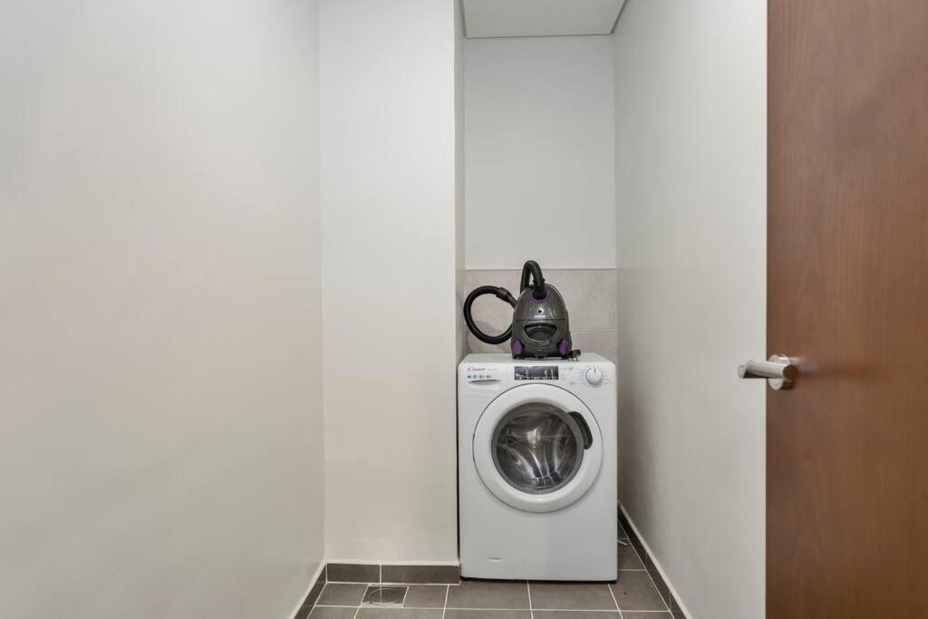 Apartment First Class 2br Luxury Urban Escape Dubai