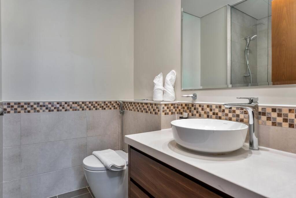 First Class 2br Luxury Urban Escape Dubai