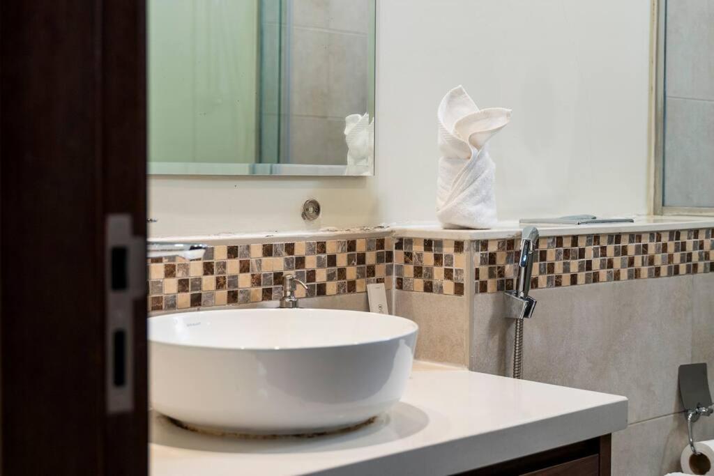 First Class 2br Luxury Urban Escape Apartment *