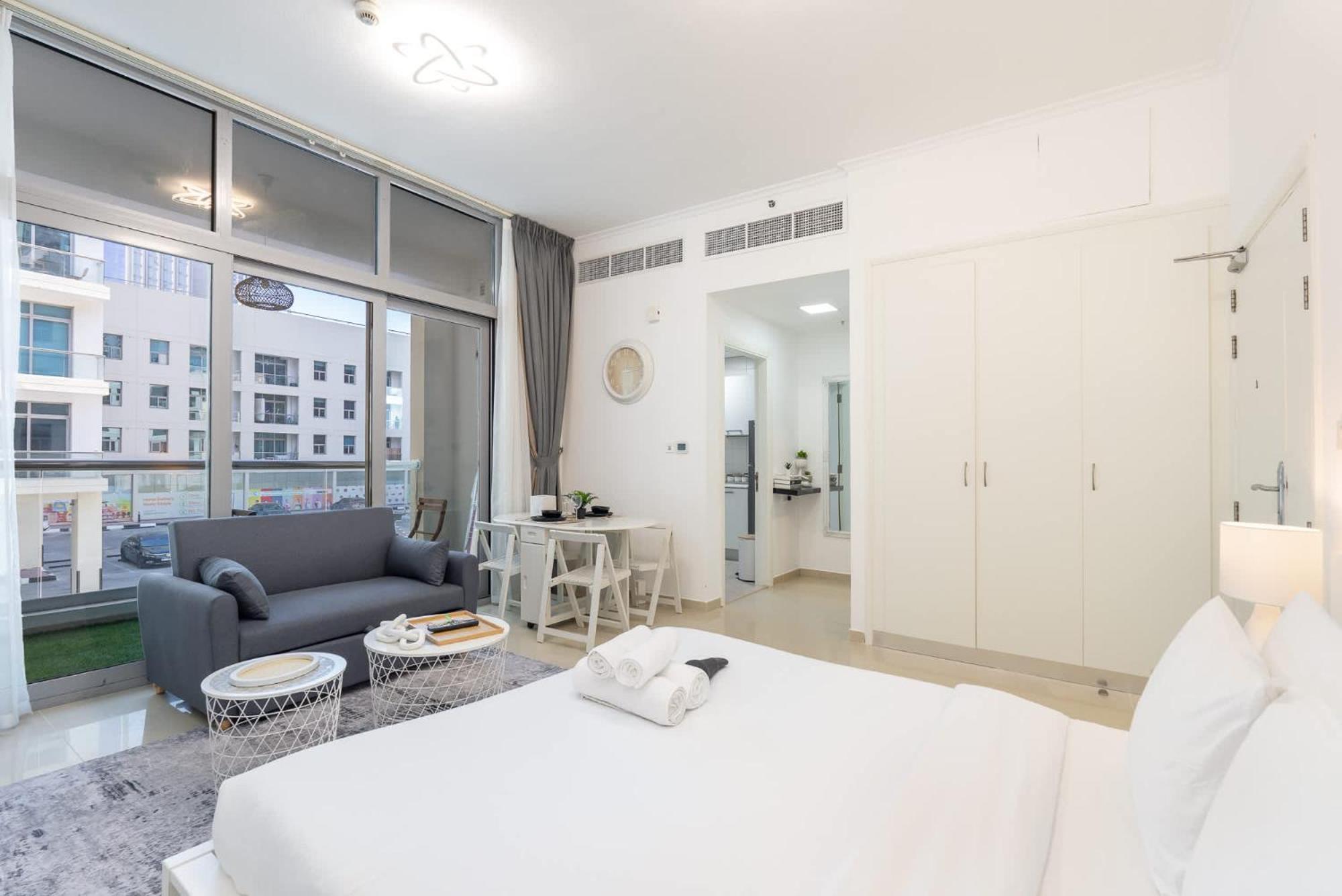 Spectacular In Marina That Sleeps 2 Dubai