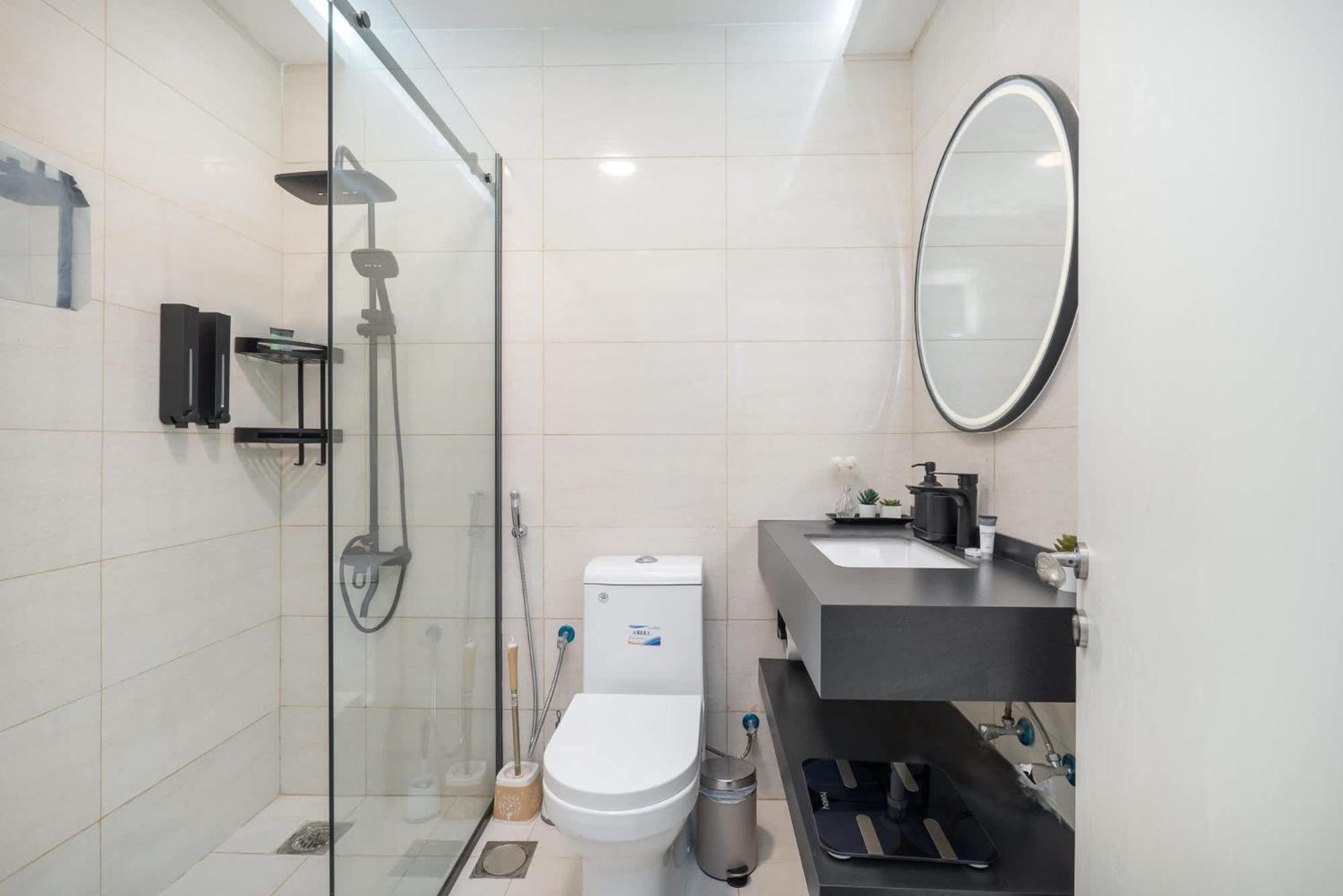 Spectacular In Marina That Sleeps 2