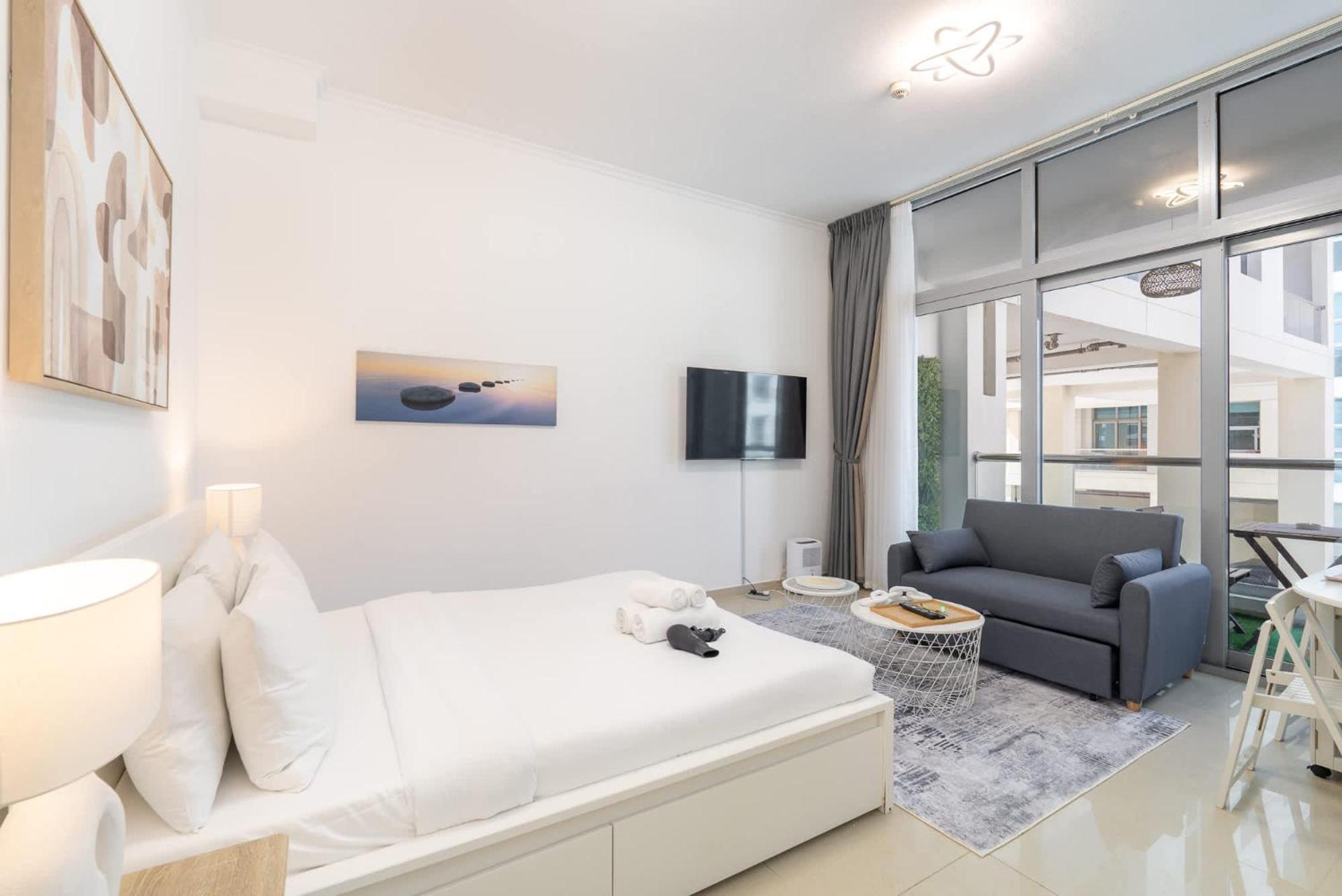 Spectacular In Marina That Sleeps 2 Dubai