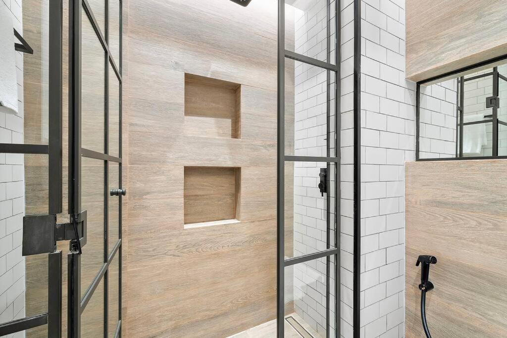 First Class 3br Lively Sanctuary Apartment *