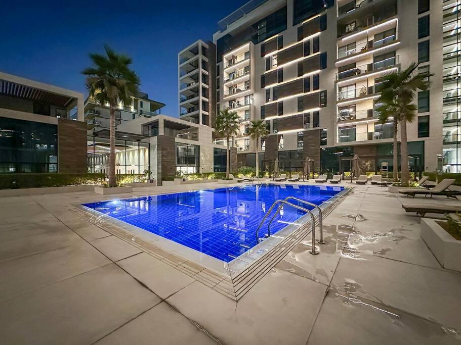 First Class 3br Lively Sanctuary