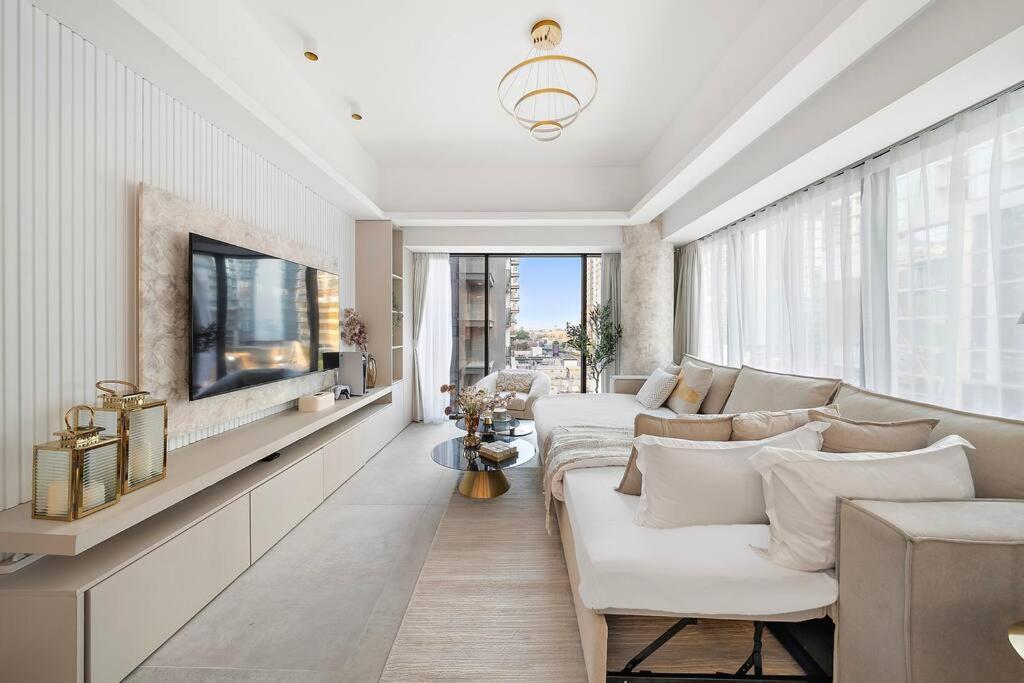Apartment First Class 3br Lively Sanctuary *